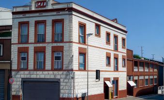 Hotel 1948 Manresa - Housity