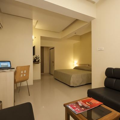 Super Deluxe Room Hotel Marc Inn Promo Code
