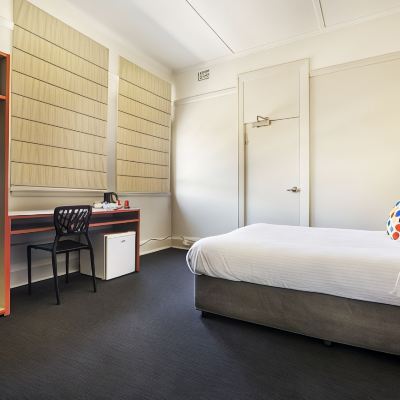 經濟大床房（共用設施） 格蘭維爾酒店優惠