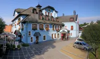 AGH Hotel Hotels in 