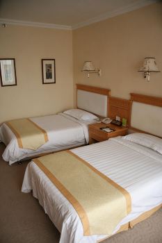 Nong'an Xurun Fashion Hotel