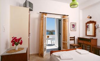 Urania Hotel - Housity
