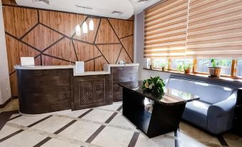 Golden Apartments - Housity
