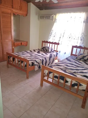 Beautiful and Cozy 3 Bedroom Home in walking distance to the beach and shops! Hotels in 