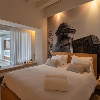 Standard Queen Room Delirio Hotel Promo Code