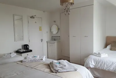 The Balnoon Inn with Rooms Hotel di 