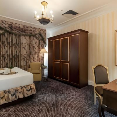 Royal Room (Royal Salon) Hotel Monteleone Promo Code