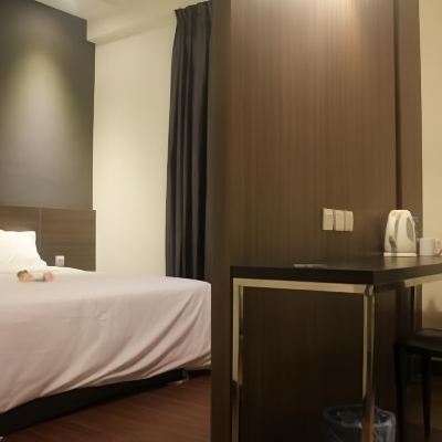 Soho King Room Fuller Hotel Promo Code