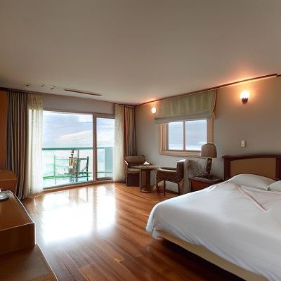 Suite with Ocean View