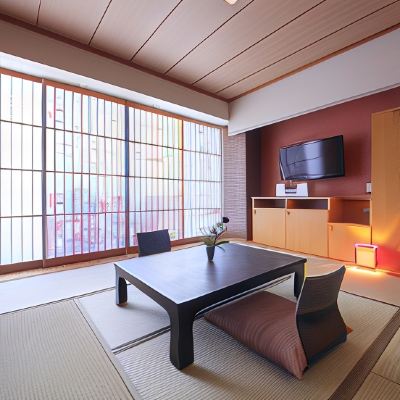 8 Tatami Mats (31 Square Meters, Capacity 4 People) [Japanese Room][Non-Smoking]