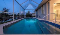Punta Gorda Home w/ Lanai < 1 Mi to Downtown!