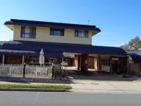 Parkway Motel Hoteles en Queanbeyan