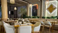 CLOVER HOTEL MONIVONG - BY EMMA