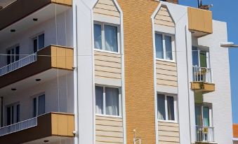 Ayberk Pansiyon - Housity