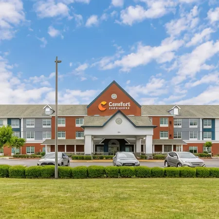 Comfort Inn & Suites Hampton Near Coliseum Отели в г. Хэмптон