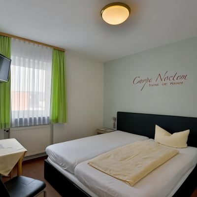 Double Room Hotel Und Gaststätte Zum Grünen Baum Promo Code