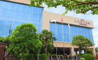 The Luxton Cirebon Hotel and Convention - Housity
