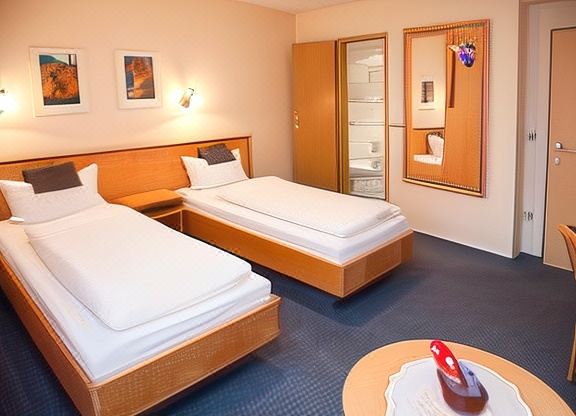 Hotel Bei Liebe's - Housity