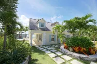 Harbourside house with private pool - amazing sea views! Hotéis em 