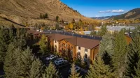 The Lodge at Jackson Hole Hotel a 