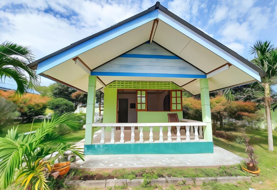 T and T House - Housity