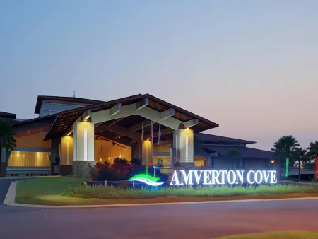 Amverton Cove Golf & Island Resort