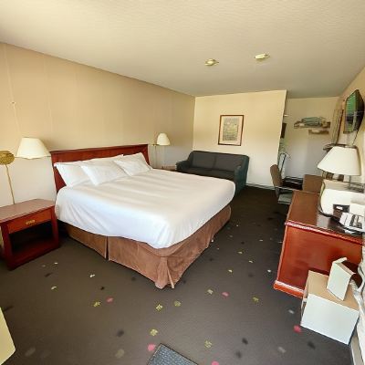Standard King Room Bavarian Inn Promo Code