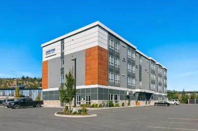Park Inn by Radisson, Kelowna Hotels in 
