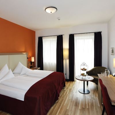 豪華雙人房（湖景，德式雙床） 哈爾施塔特歷史酒店優惠