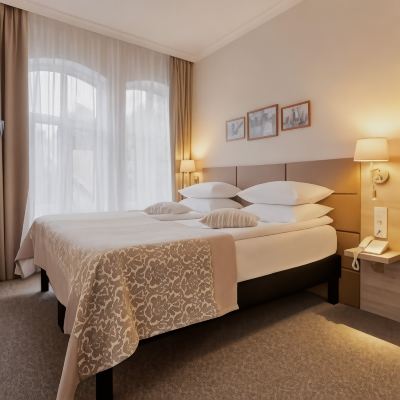 Family Double Hartman Hotel Promo Code