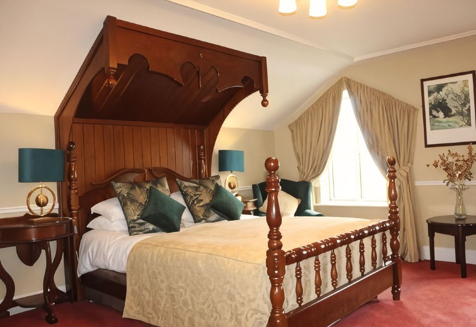 Aran View Country HouseSix-Bedroom House