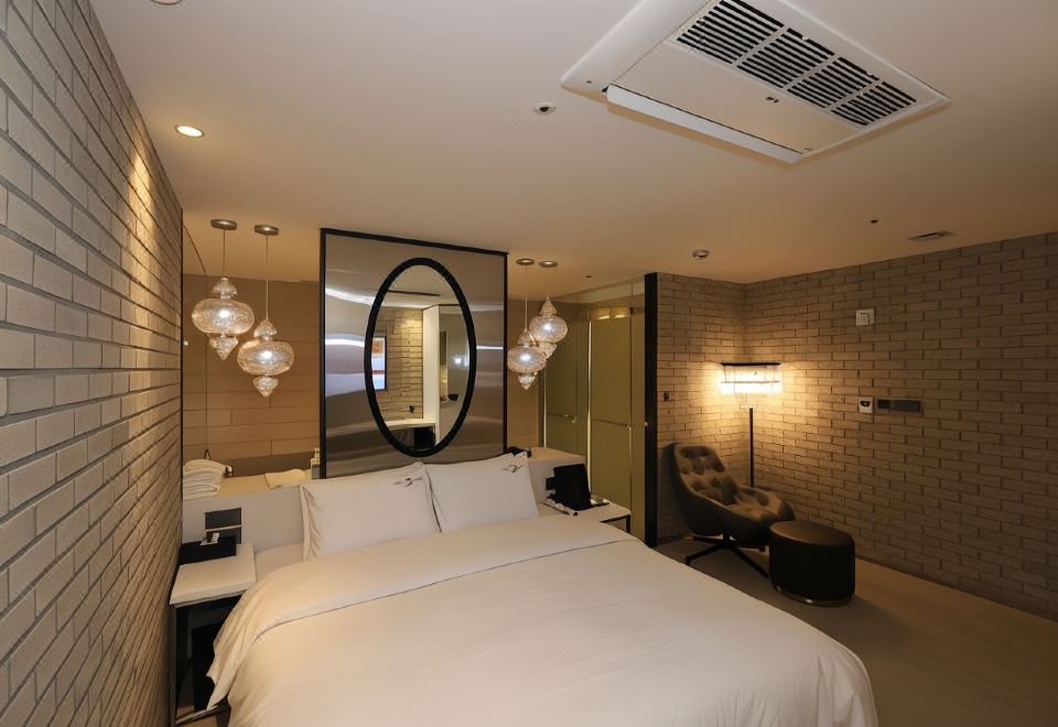Hotel Lesign - Housity