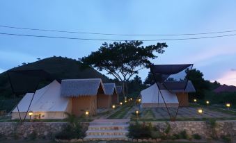 The Acacia Glamping Park