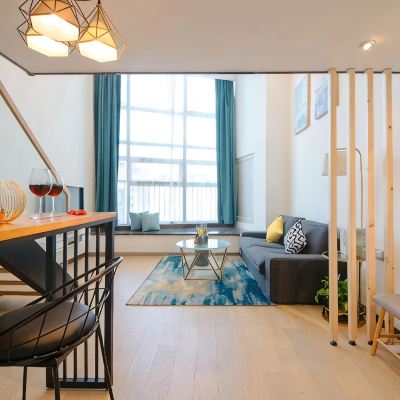 城景·輕奢LOFT大床房（全景落地窗+冰箱洗衣機+雙衞） 四季LOFT國際酒店公寓（深圳壹海城mall店）優惠