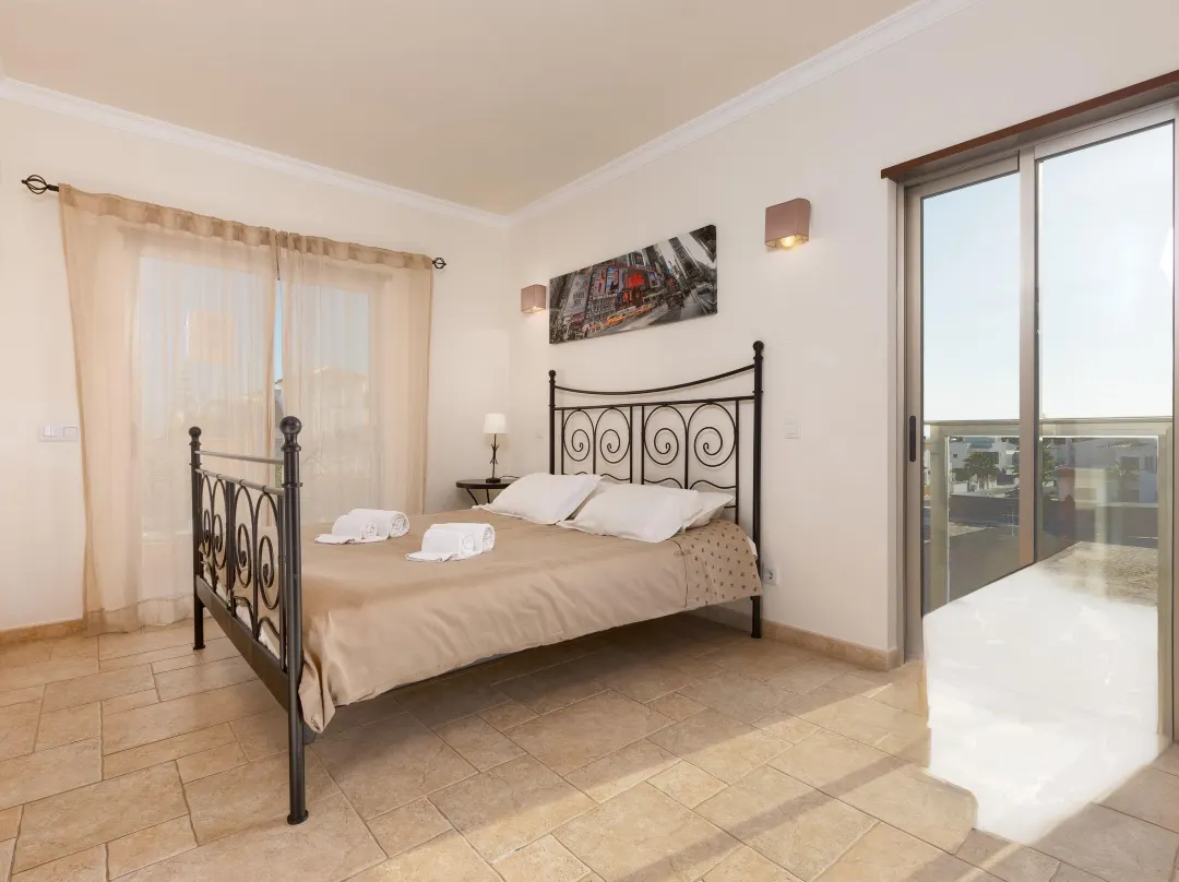 Moradia Ricardo - Gale Beach - Guia