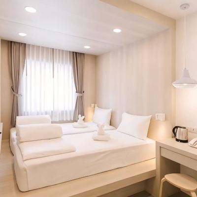 Smile Box Twin Nappiness Hotel Promo Code
