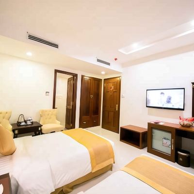 高級大床房（有窗） 西貢飯店優惠