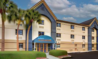 Sonesta Simply Suites Miami Airport Doral