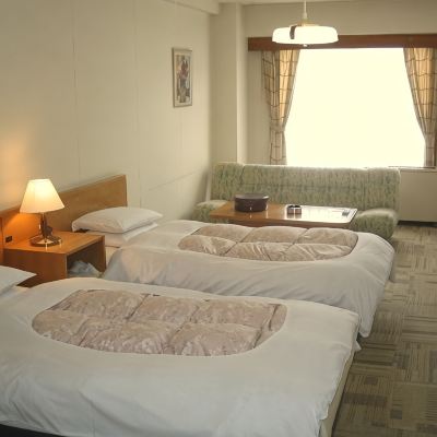 Twin Western-Style Room With A View Of Mount Iwate ◆Non-Smoking◆ [Standard] [Twin Room] [Non-Smoking] [Mountain View] 八幡平ライジングサンホテル クーポン