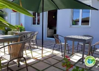 Point Twins Apartments