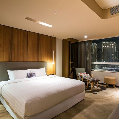 Extraordinary King Suite