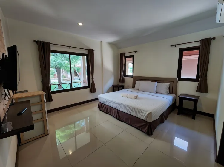 บังกะโล 2 ห้องนอนพร้อมห้องรับแขก