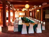 Van Chai Resort Hotels in Sầm Sơn