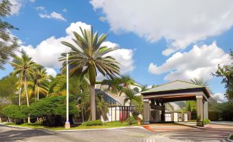 La Quinta Inn & Suites by Wyndham Ft. Lauderdale Plantation