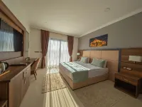 Mc Palace Hotel Spa & Convention Hotels in Catalkoy