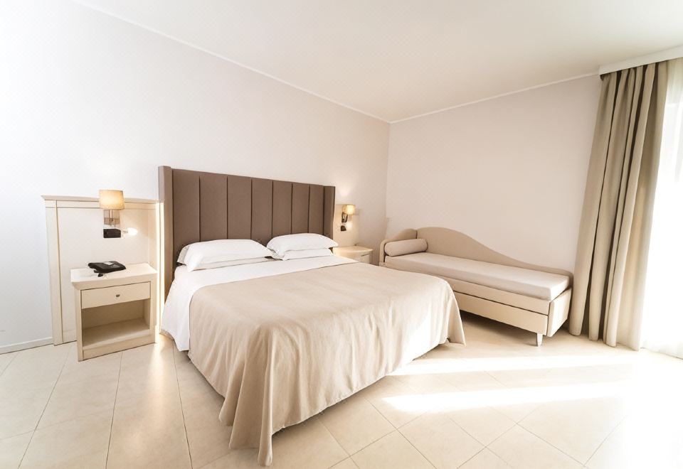 带阳台的双人或双床房-附楼