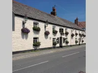 The Farmers Arms Hotel di 