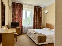 Hotel Zhambyl โรงแรมในทาราซ