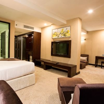Junior Suite Royale Signature Hotel Promo Code