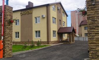 Mirotel Resort and Spa - Housity